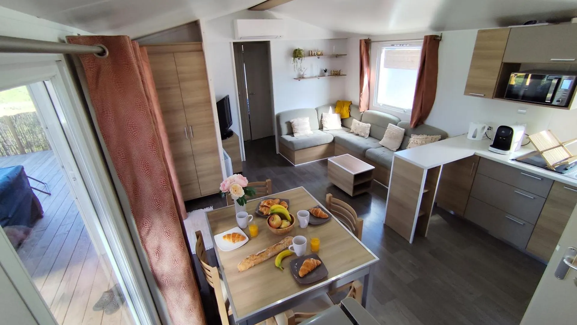 Campsite Mobil Home 40M2 Ecrin De Verdure Rocbaron France